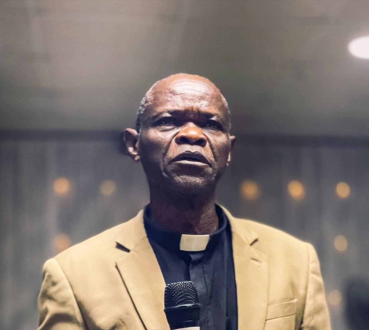 Pastor 15